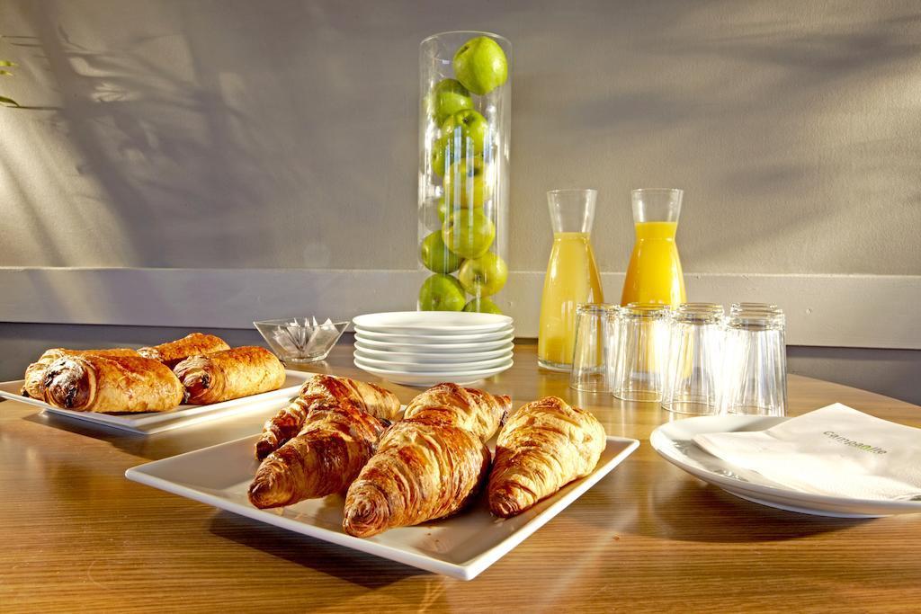 Hotel Campanile Paris Ouest - Boulogne Zewnętrze zdjęcie