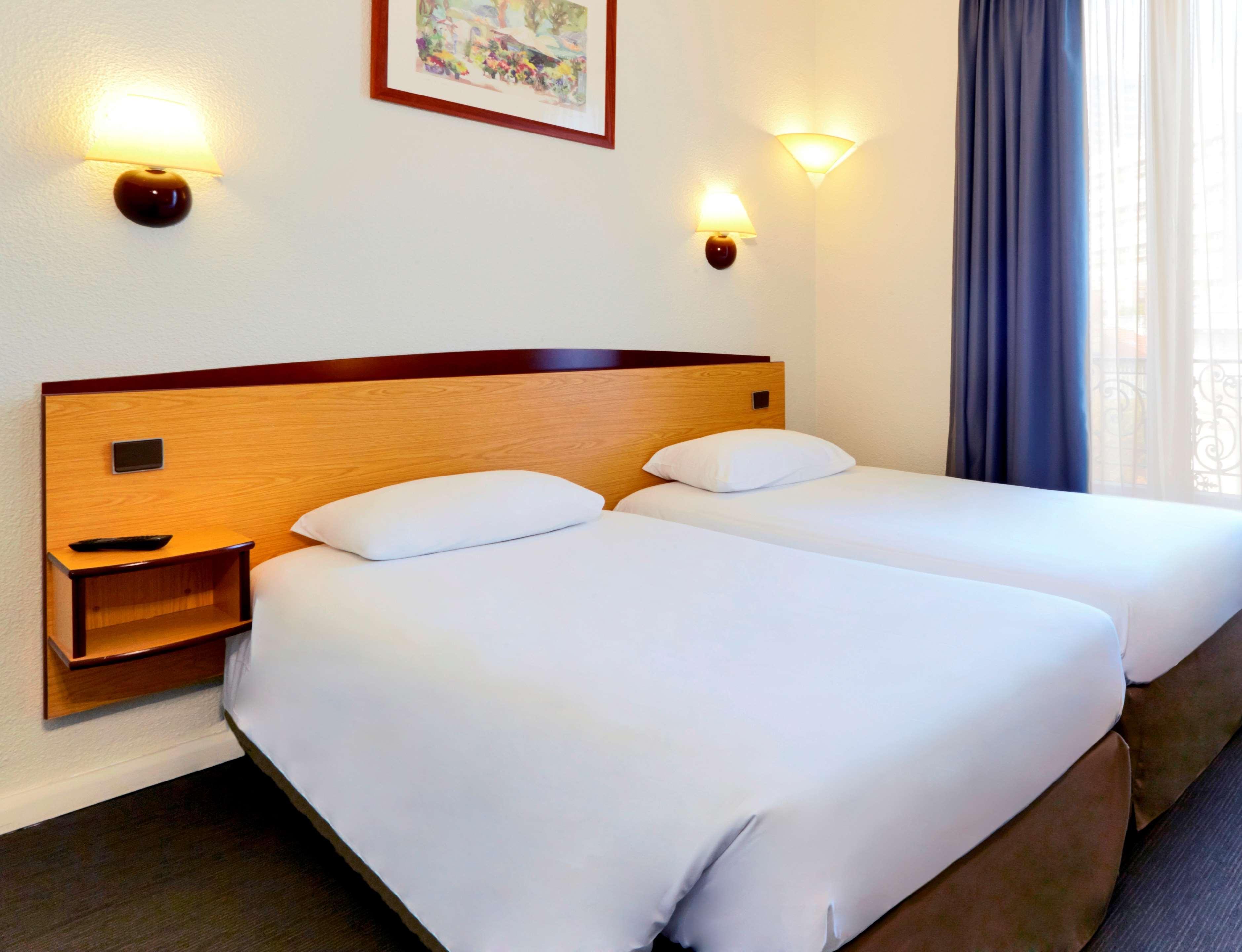 Hotel Campanile Paris Ouest - Boulogne Zewnętrze zdjęcie