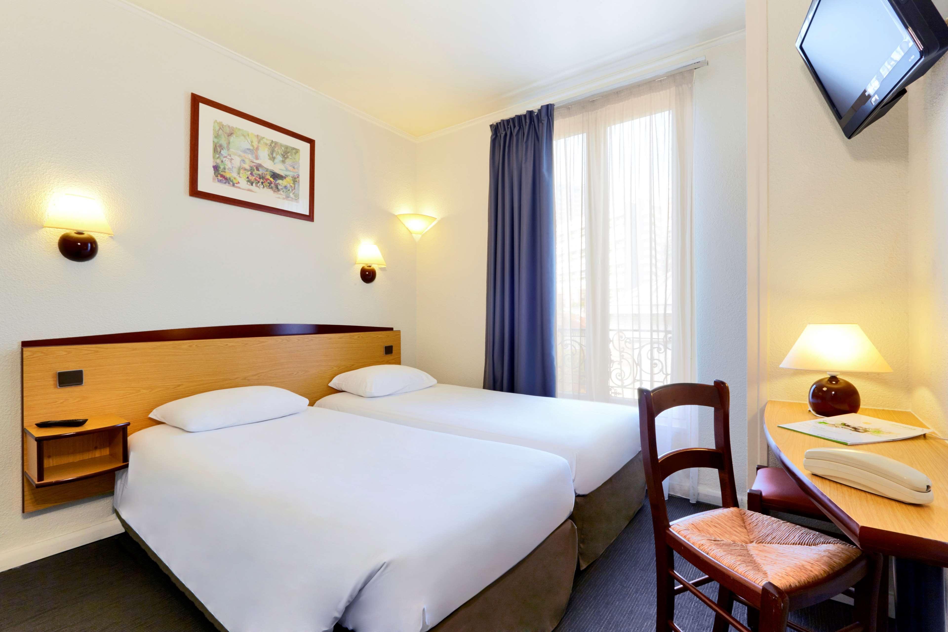 Hotel Campanile Paris Ouest - Boulogne Zewnętrze zdjęcie
