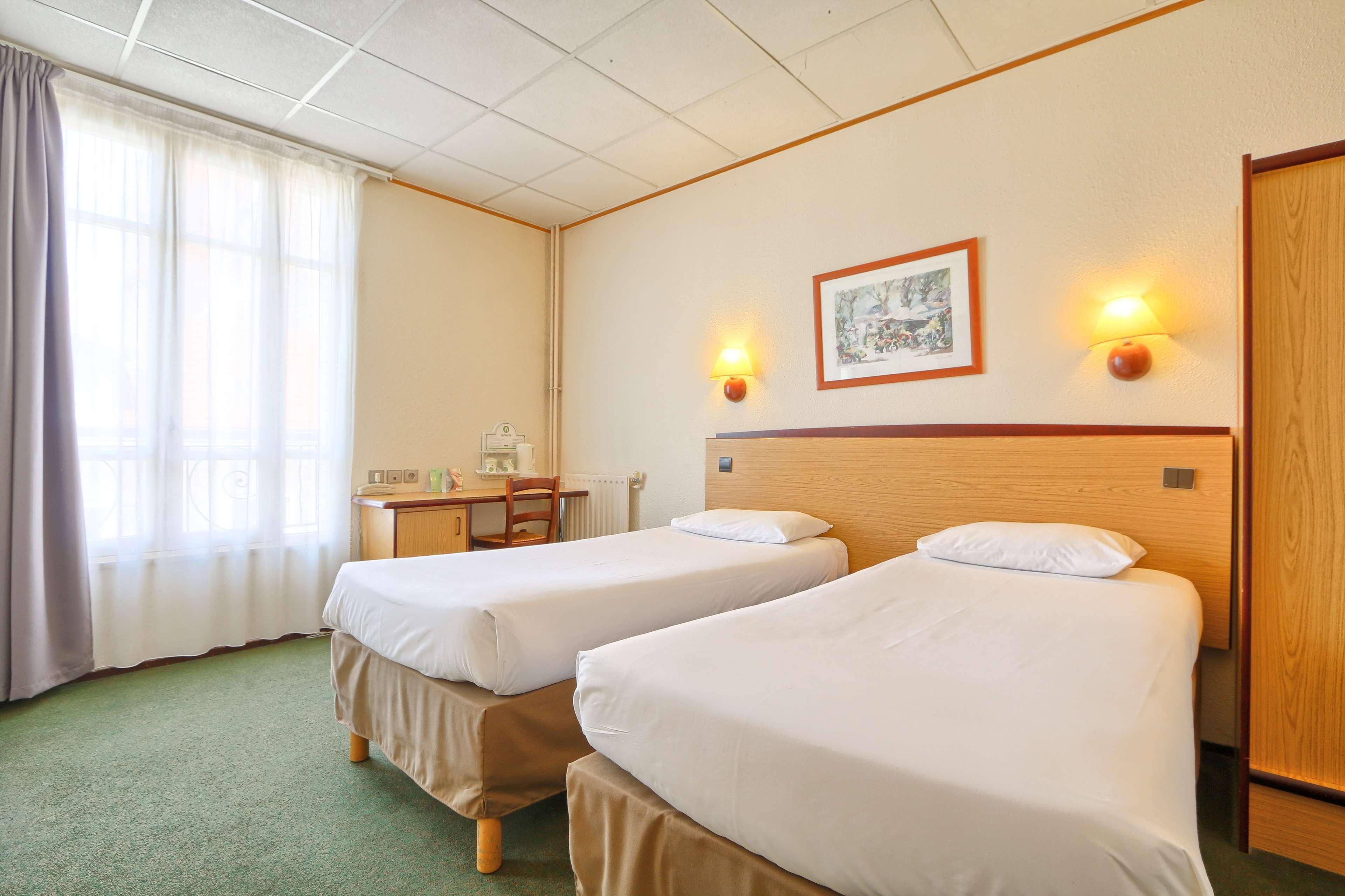 Hotel Campanile Paris Ouest - Boulogne Zewnętrze zdjęcie