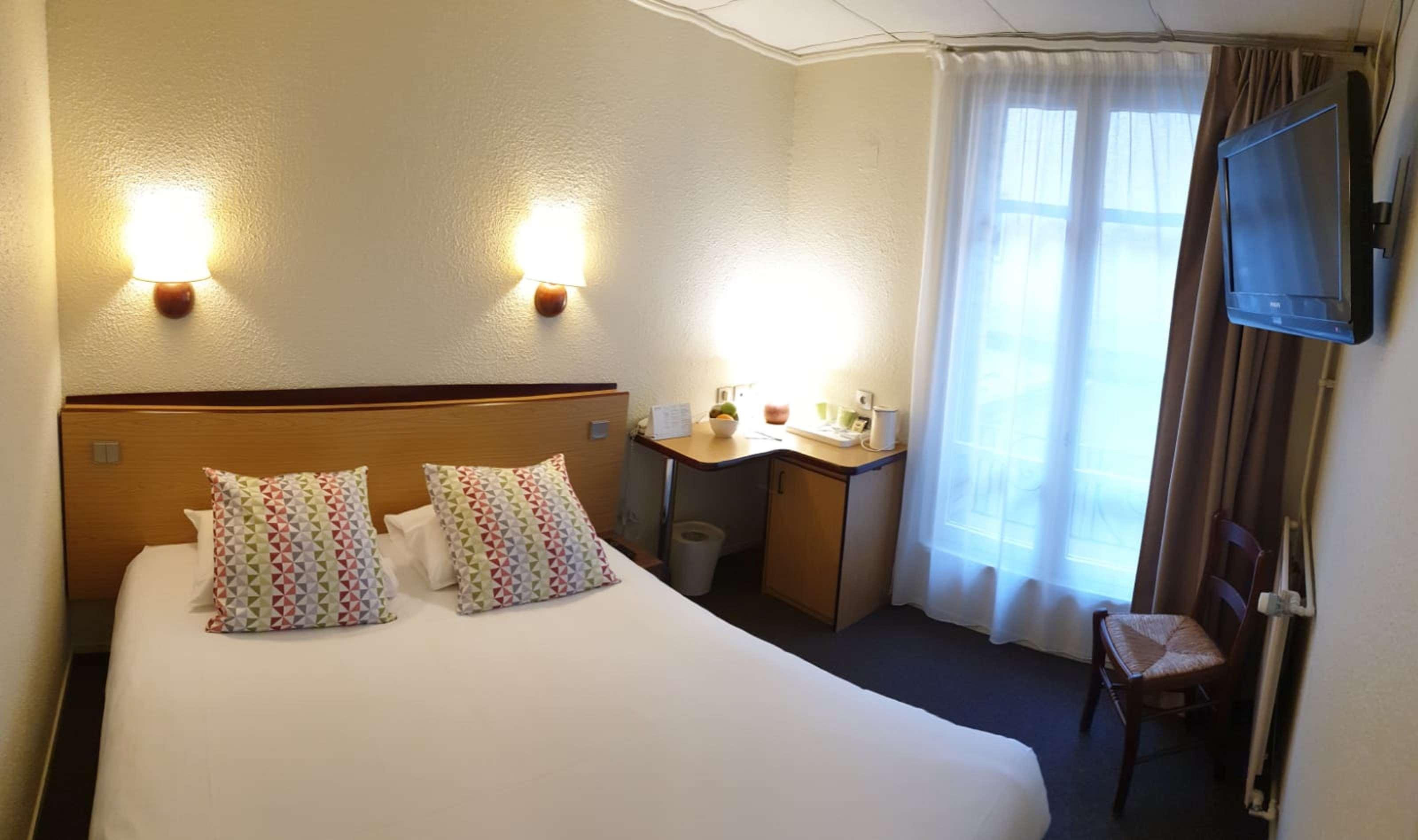 Hotel Campanile Paris Ouest - Boulogne Zewnętrze zdjęcie
